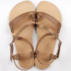 TIKKI SELENE CAMEL női bőr szandál 40